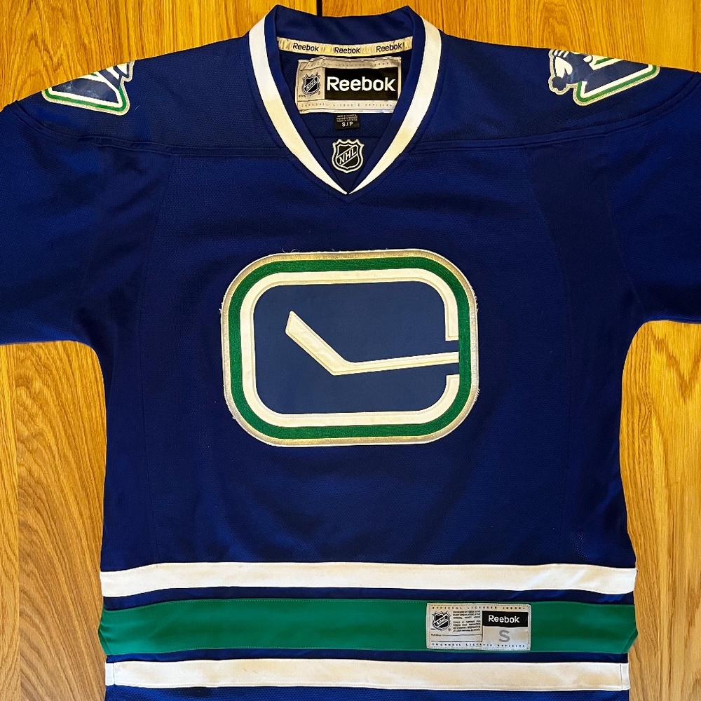 Canucks Stick Jersey - Small